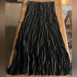 FLAX  Black Crinkle Maxi Skirt…NWOT…Size M
